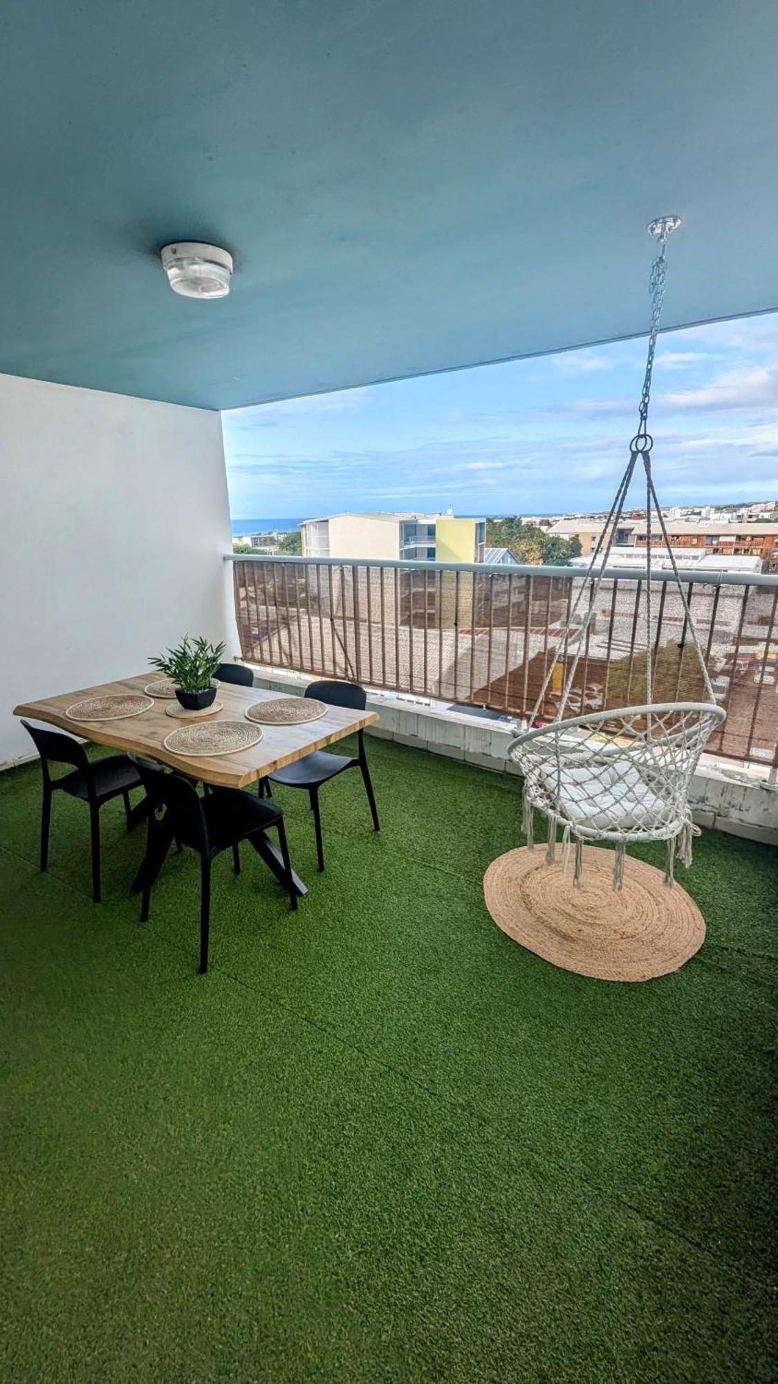 דירות סיינט דניס Entierement Equipe, Climatise, Wifi, Au Dernier Etage Sans Vis A Vis מראה חיצוני תמונה
